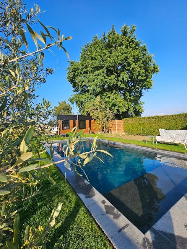 Houten Huisje Tussen Paarden Nieuwerkerken Extérieur photo